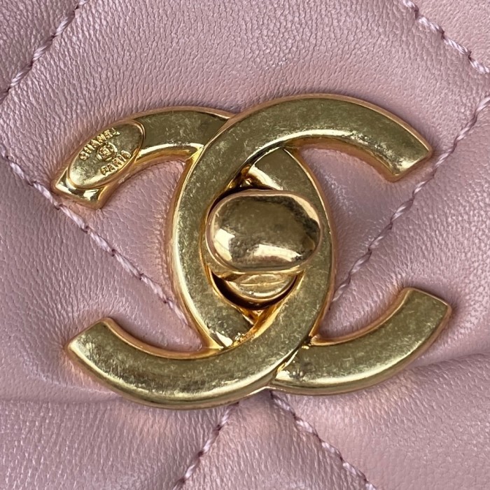 Handbag   Chanel  AS3366  size  20X9X13.5 Cm