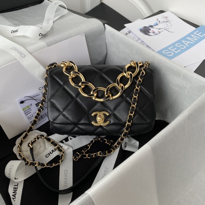 Handbag   Chanel  AS3366  size  20X9X13.5 Cm