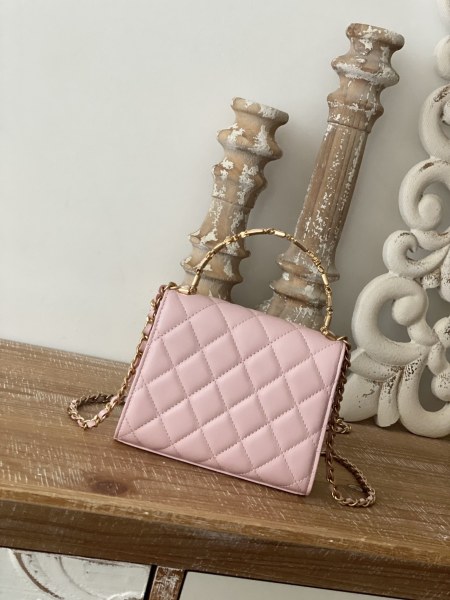 Handbag   Chanel  AP81213  size  11.5*14.5*5.5 cm