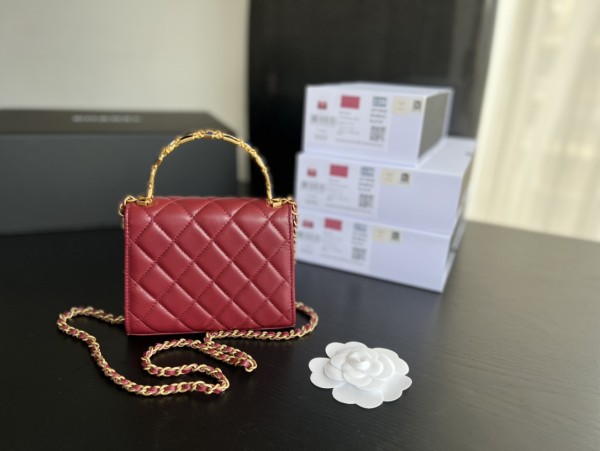 Handbag   Chanel  AP2945  size  11.5cmx14.5cm5.5 cm 