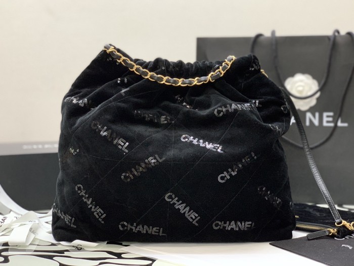  Handbag   Chanel  size  39*42*8 cm