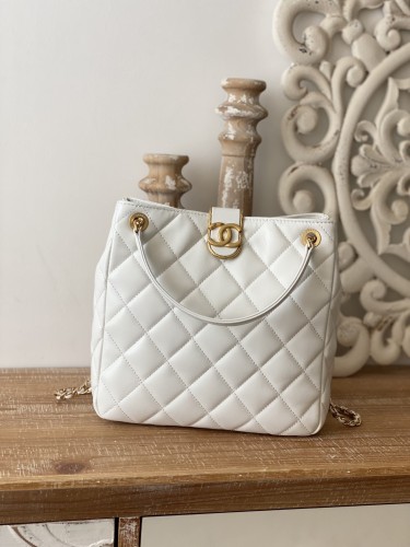 Handbag   Chanel  3477 size  22*25*9* cm