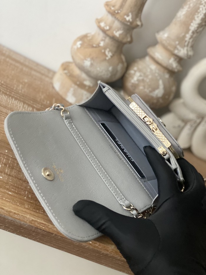 Handbag   Chanel  81215  size  15 Cm