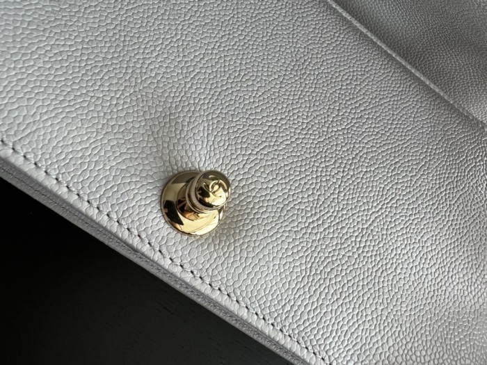 Handbag   Chanel   size 25 cm