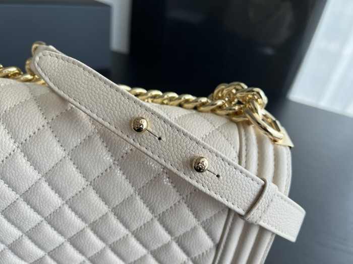 Handbag   Chanel  size  25 cm