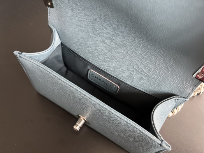 Handbag   Chanel  size  20 cm