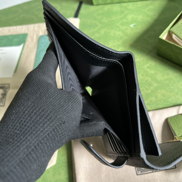 Handbag    Gucci  615525  size  12.5*11*3  cm