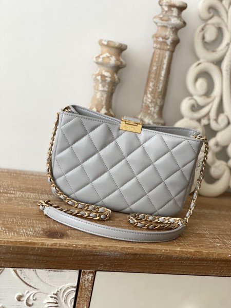 Handbag   Chanel 3476  size  17*23*7* cm
