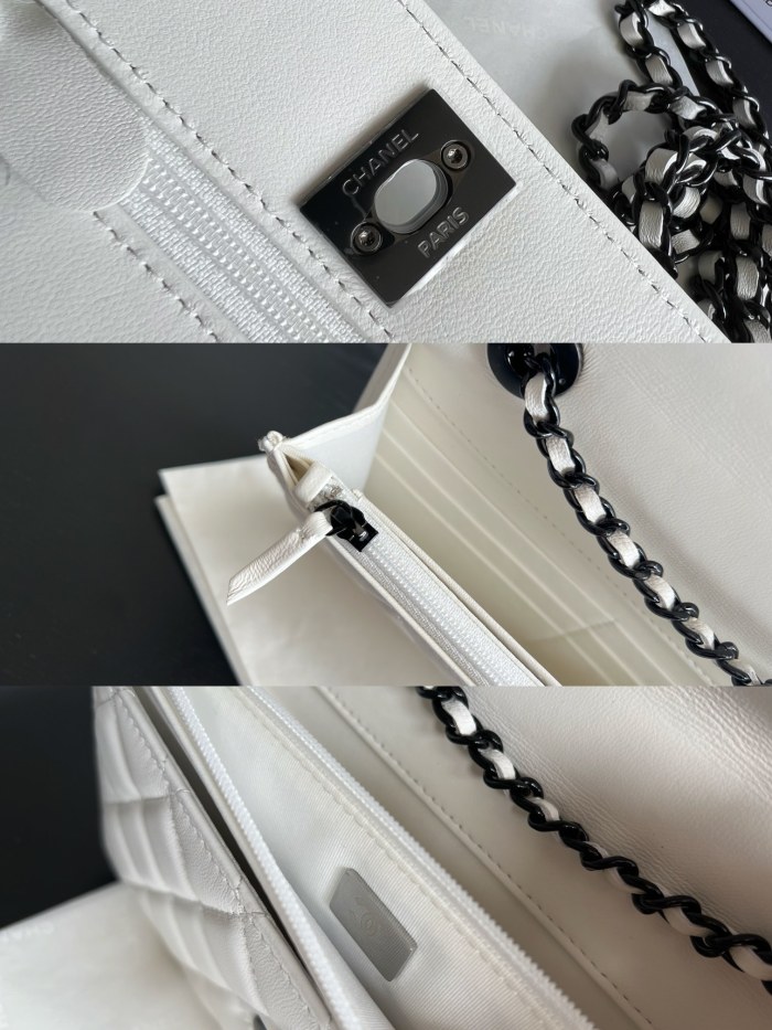 Handbag   Chanel  84456  size  19 cm