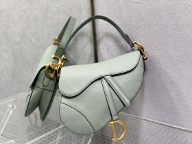  Handbag   Dior   size  25.5 cm