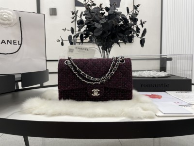 Handbag   Chanel  size  25 cm