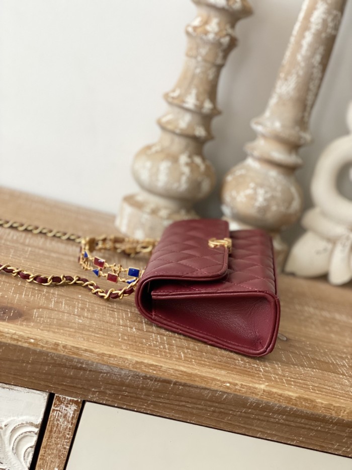 Handbag   Chanel  AP81214  size  10*18*4.5 cm