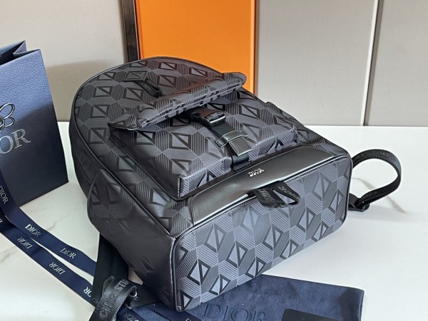   Handbag  Dior  89018  size  30 x 42 x 14.5  cm