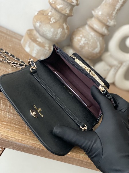 Handbag   Chanel  81215  size  15 Cm