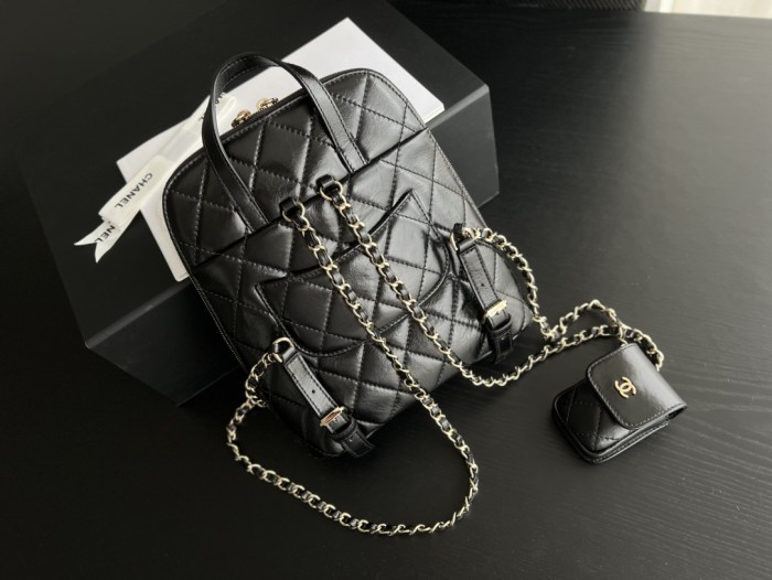  Handbag   Chanel  3332  size 22cmx23 cm