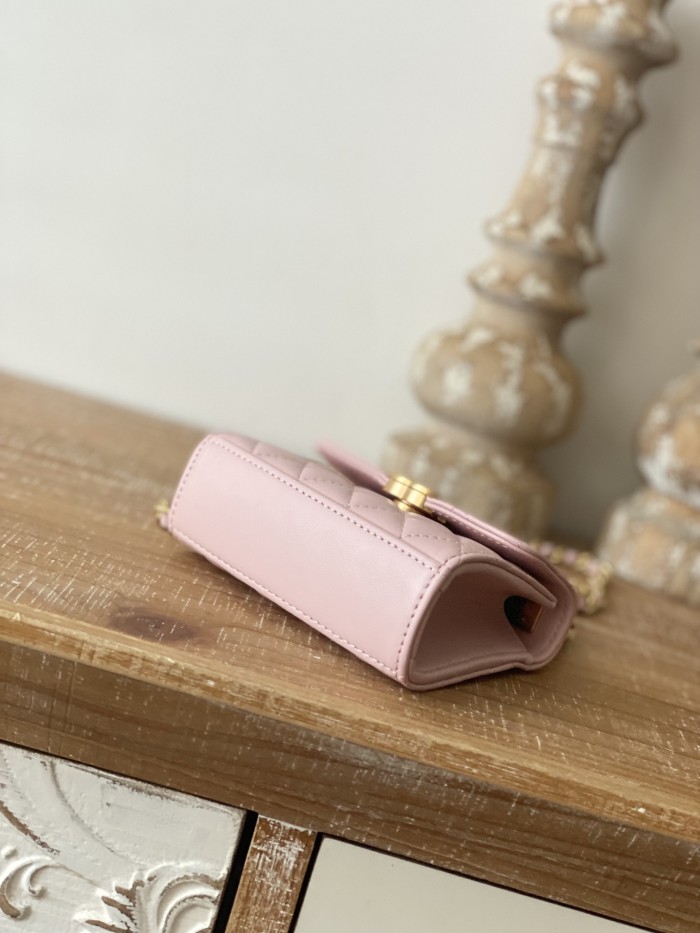 Handbag   Chanel  AP81212  size  8.5*11*4 cm 