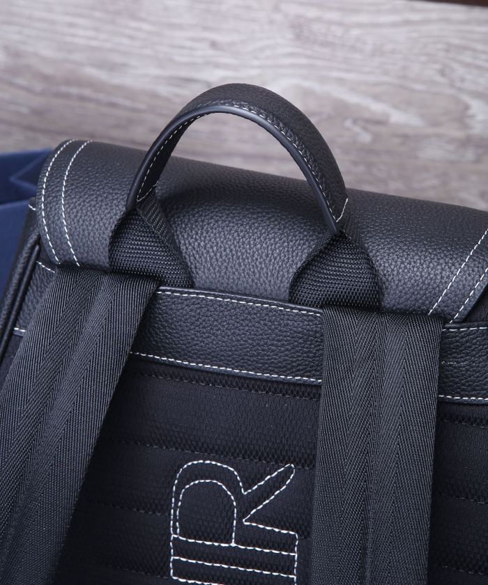 Handbag  Dior  size  26.5 x 41.5 x 17.5  cm