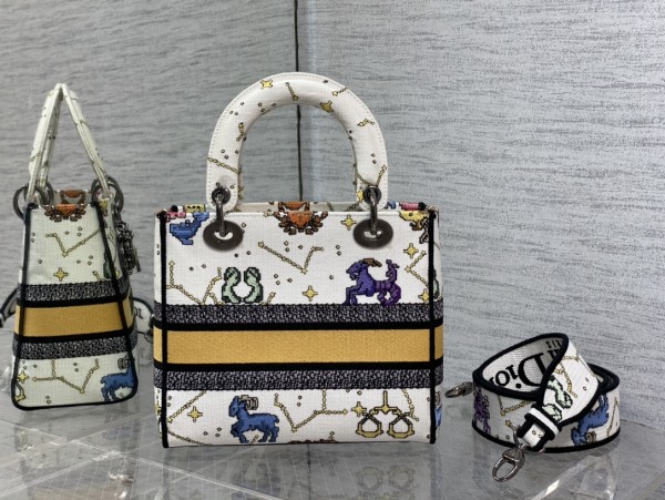 Handbag  Dior size  24*12*20 cm