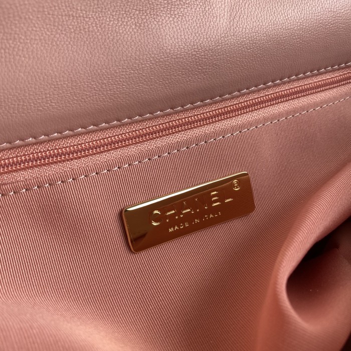 Handbag   Chanel  size  30 cm