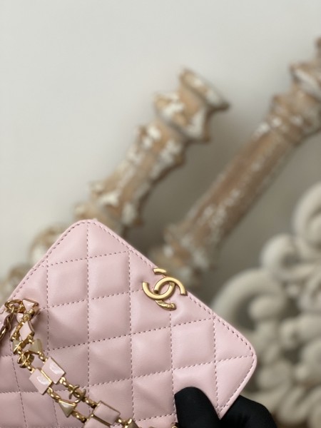 Handbag   Chanel  AP81213  size  11.5*14.5*5.5 cm