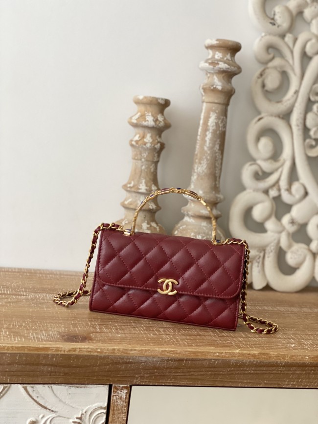 Handbag   Chanel  AP81214  size  10*18*4.5 cm