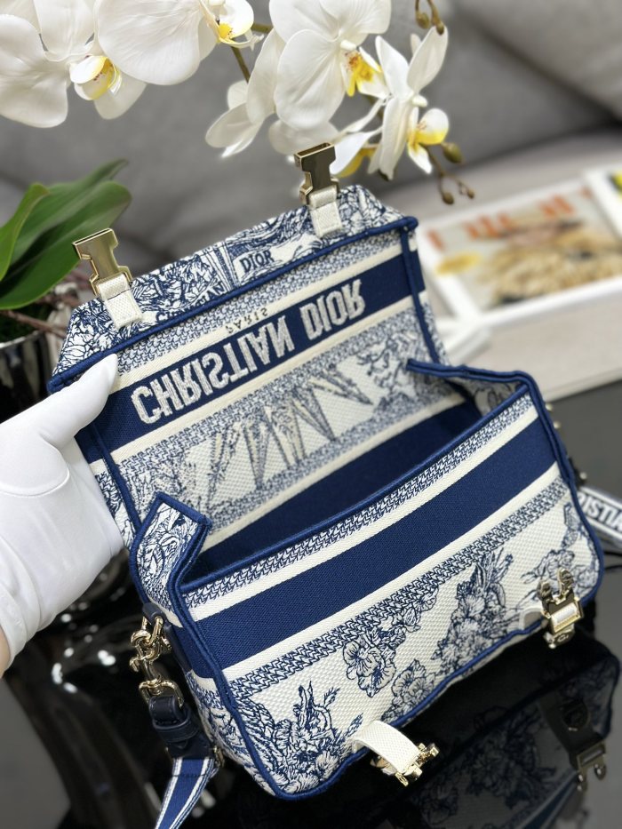  Handbag   Dior M1241 size  23 x 15 x 8 cm