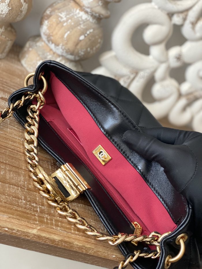 Handbag   Chanel  3476  size  17*23*7* cm