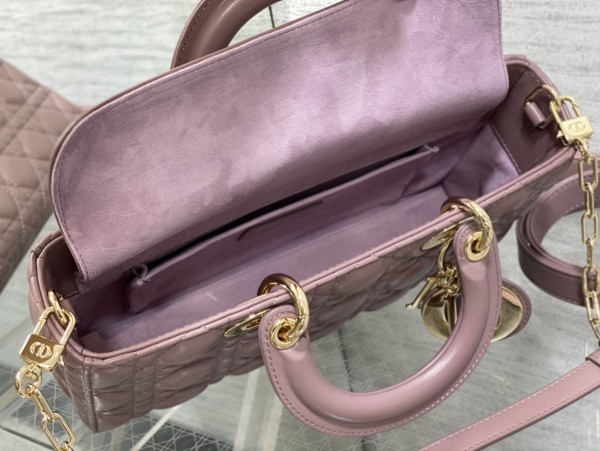 Handbag   Dior  size  26*6*14 cm