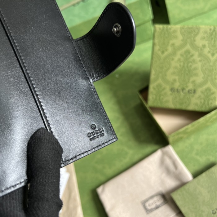 Handbag   Chanel  724562  size 10.5*14.5 cm