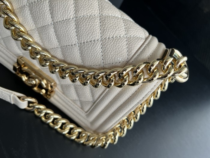 Handbag   Chanel  size 20 cm