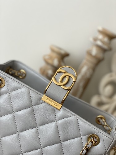 Handbag   Chanel  3477  size  22*25*9* cm