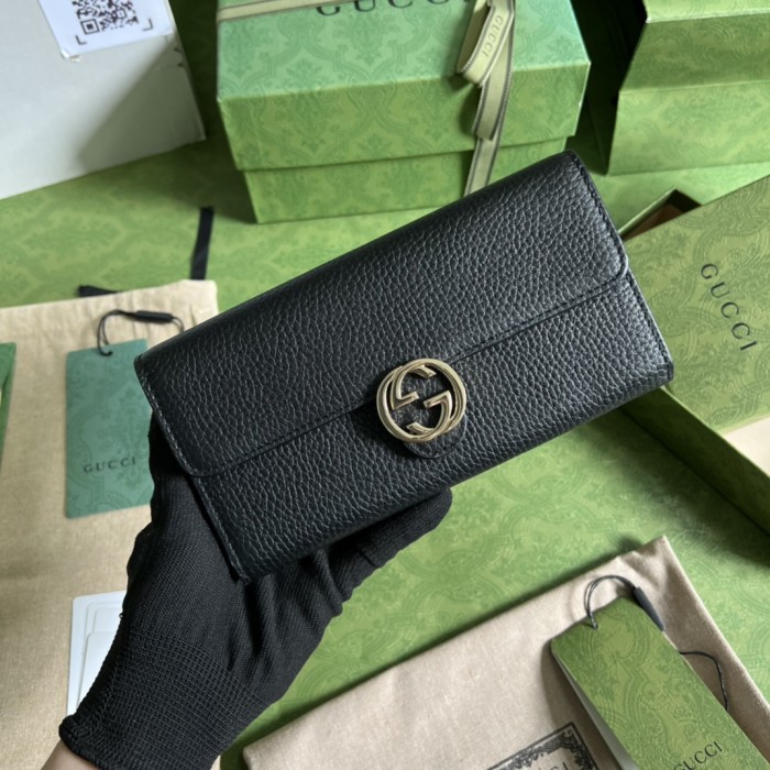 Handbag    Gucci  615524  size  19.5*11.5*3 cm