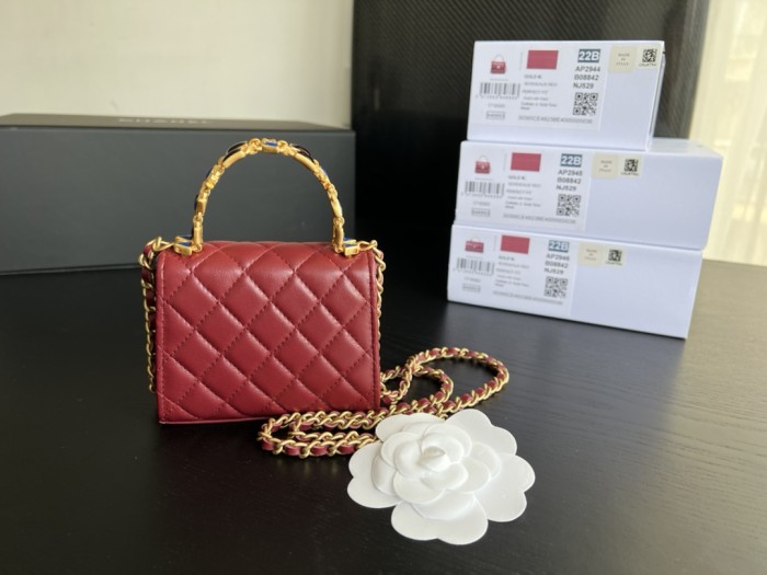 Handbag   Chanel  AP2946  size  8.5cmx11cmx4 cm 