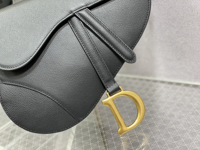  Handbag   Dior  size   25.5 cm