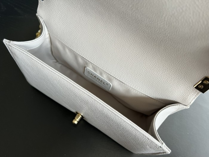 Handbag   Chanel   size 25 cm