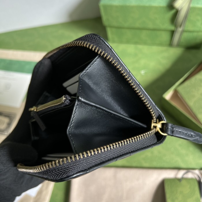 Handbag    Gucci 474813  size  11.5*10*2.5 cm