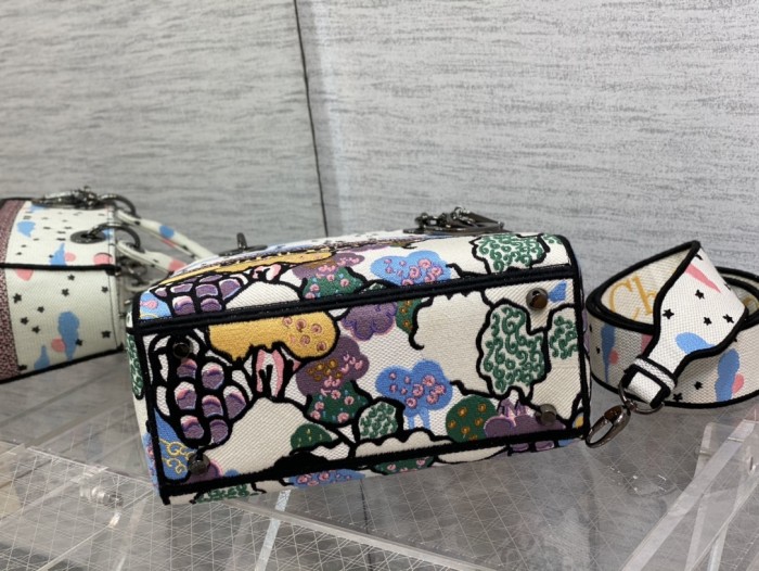 Handbag  Dior  size  24 cm