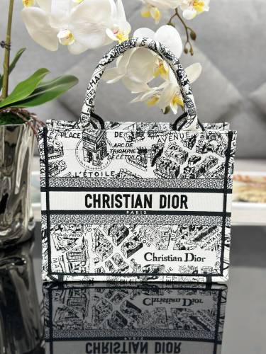 Handbag   Dior  M1286 size  26.5 x 21 x 14  cm
