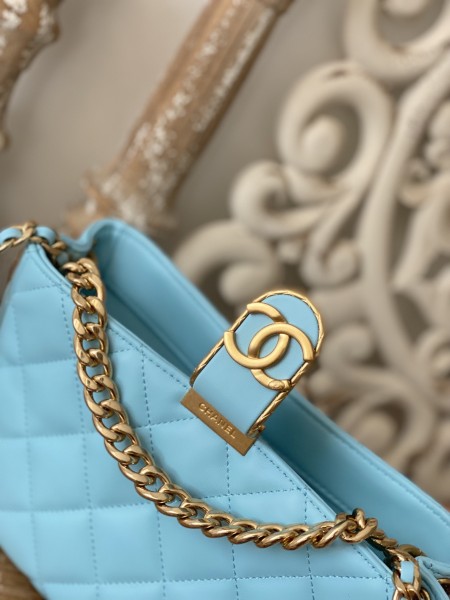 Handbag   Chanel  3476  size  17*23*7* cm