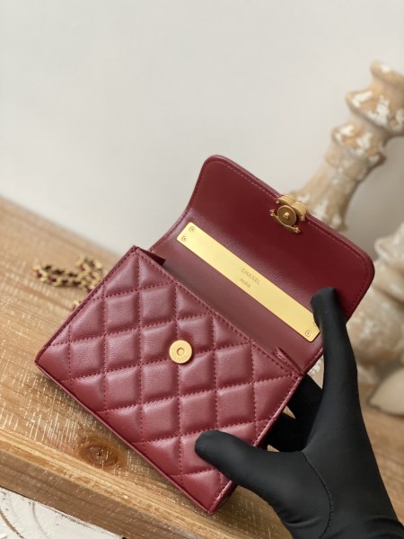 Handbag   Chanel  AP81213  size  11.5*14.5*5.5 cm