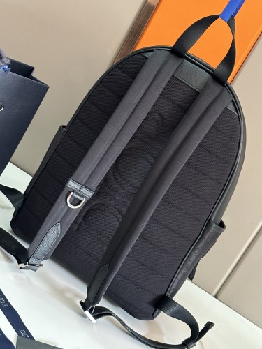 Handbag  Dior  96062  size  30 x 42 x 14.5  cm