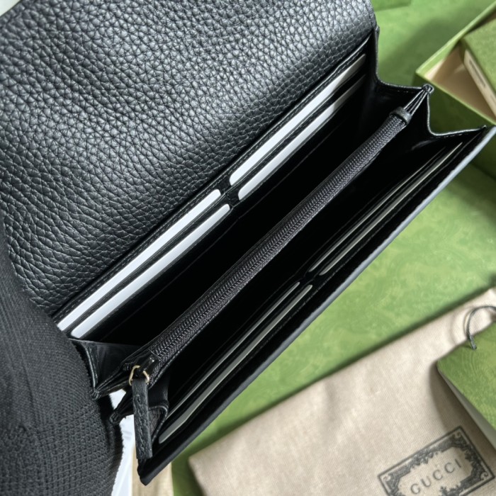 Handbag    Gucci  615524  size  19.5*11.5*3 cm