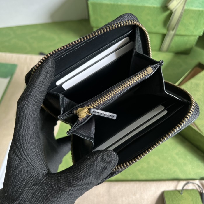 Handbag    Gucci 474813  size  11.5*10*2.5 cm