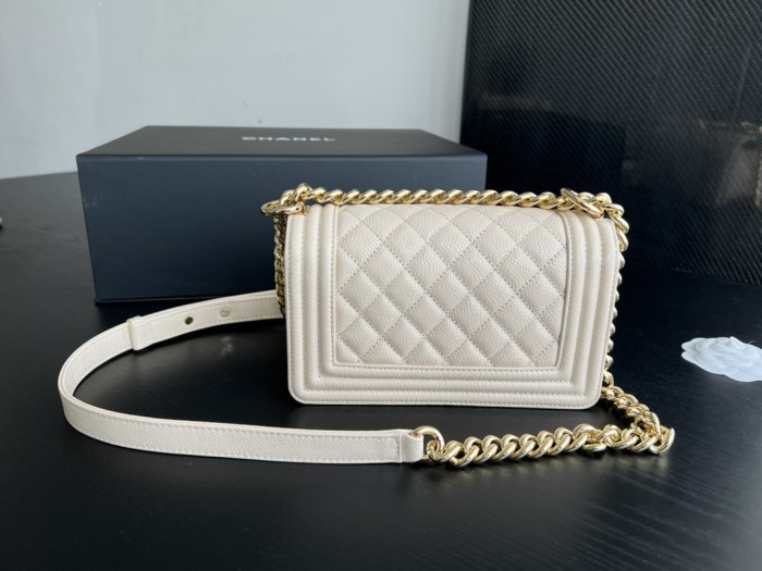 Handbag   Chanel  size 20 cm