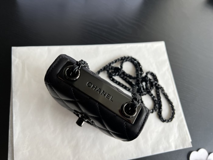  Handbag   Chanel  81633  size  11cmx11cmx5 cm  