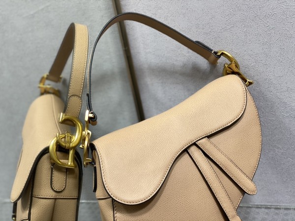  Handbag   Dior size  25.5 cm