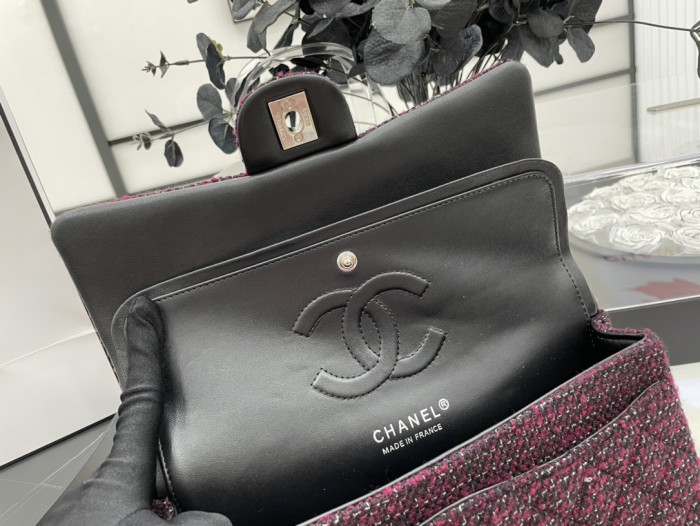 Handbag   Chanel  size  25 cm