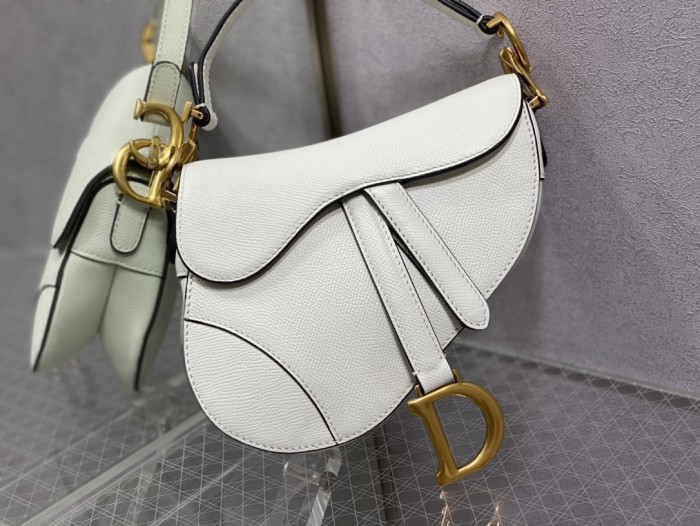  Handbag   Dior   size  19.5 cm