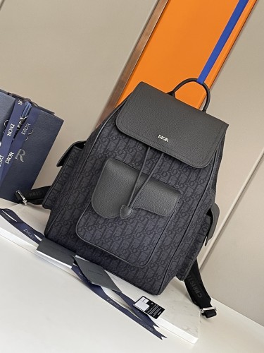 Handbag  Dior  size  26.5 x 41.5 x 17.5  cm