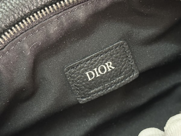 Handbag  Dior  93368  size  21x12 x 12  cm